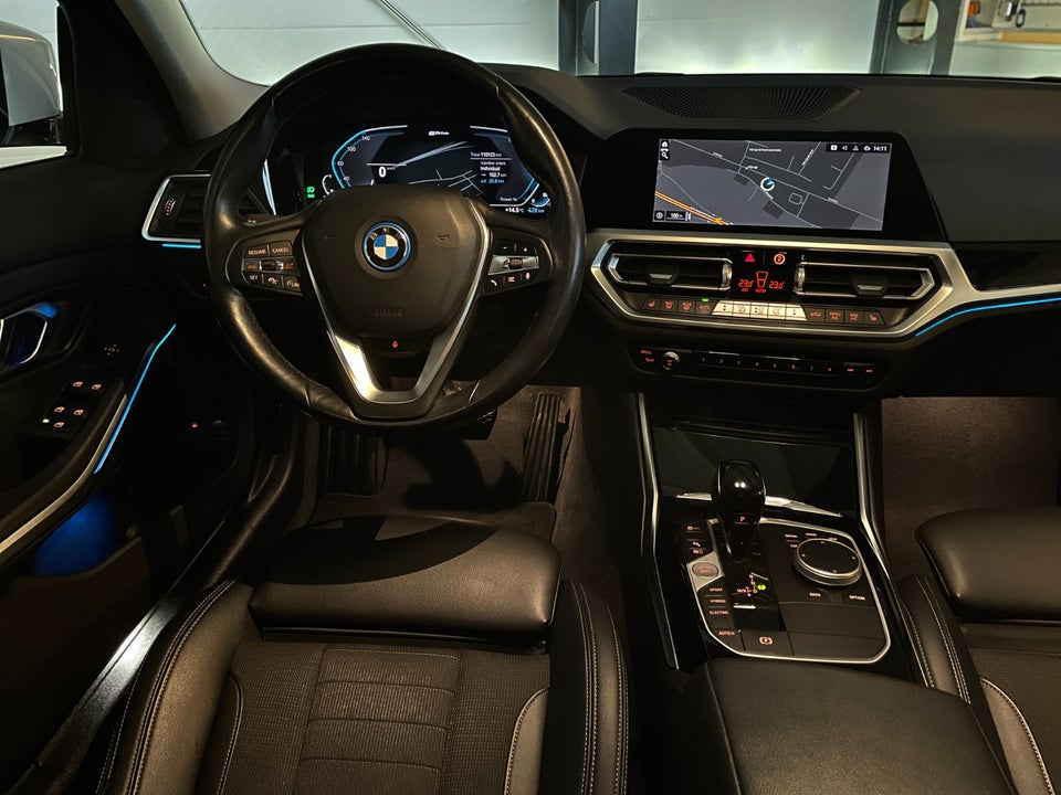 BMW 330e 2,0 Touring Sport Line aut. 5d