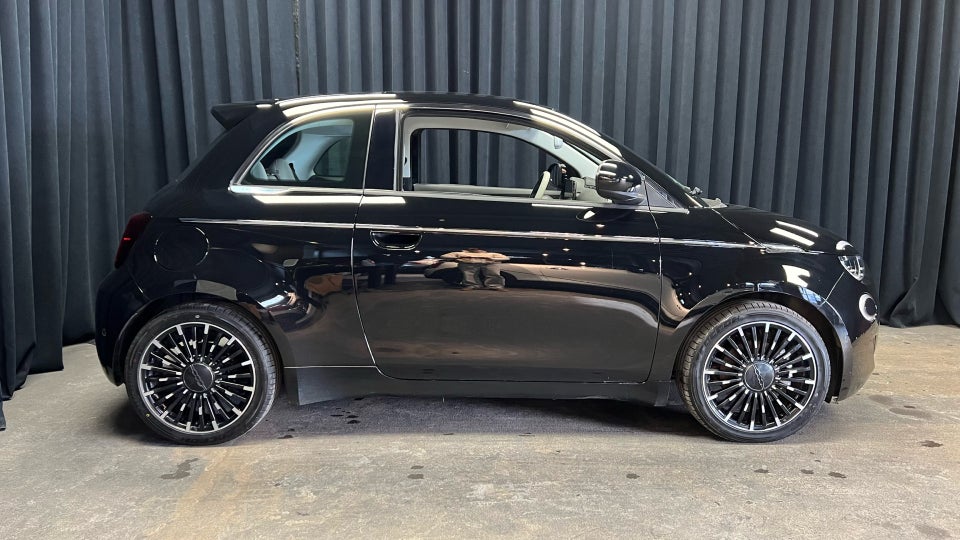 Fiat 500e 42 la Prima by Bocelli 3d