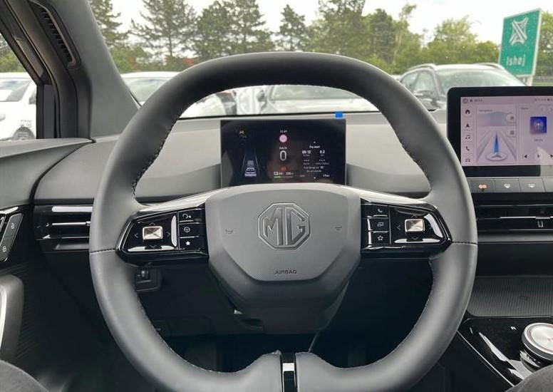 MG 4 77 Trophy Extended Range 5d