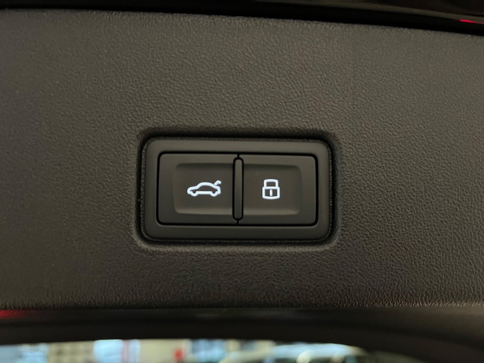 Audi Q4 e-tron 45 S-line 5d