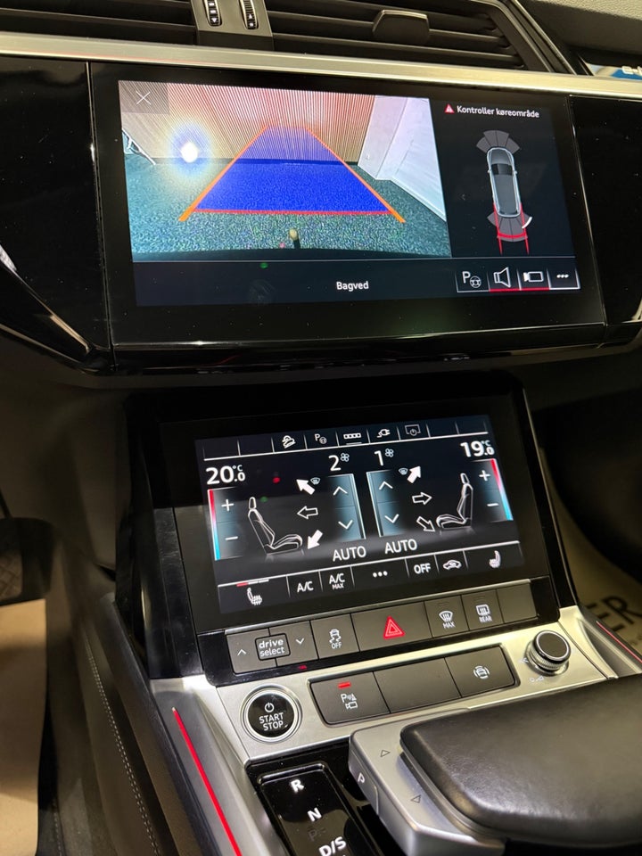 Audi e-tron 55 S-line quattro 5d