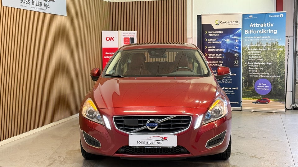 Volvo V60 2,4 D5 205 Summum aut. AWD 5d