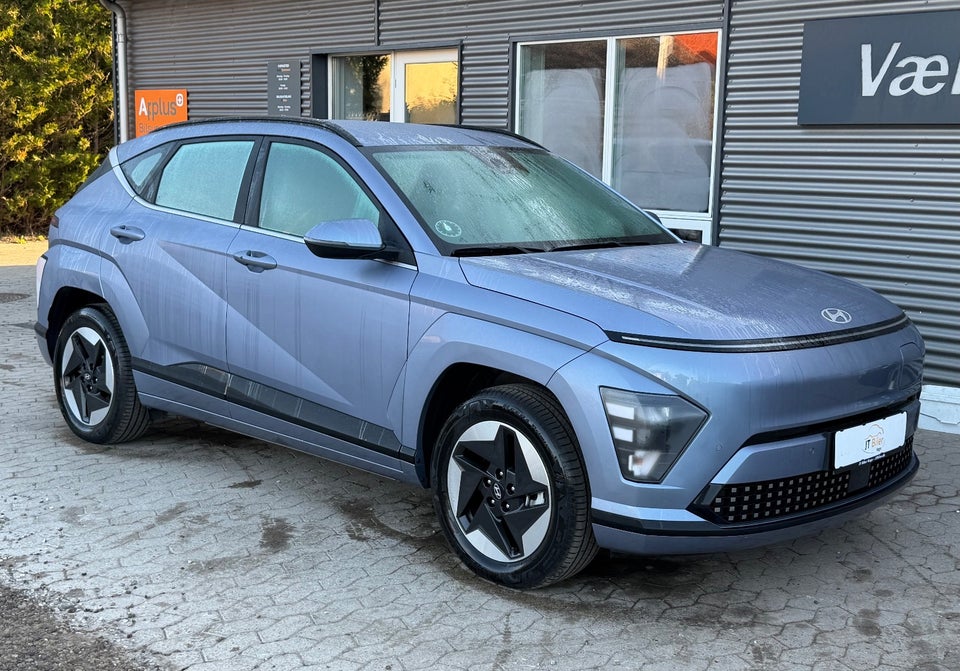 Hyundai Kona 48 EV Essential 5d