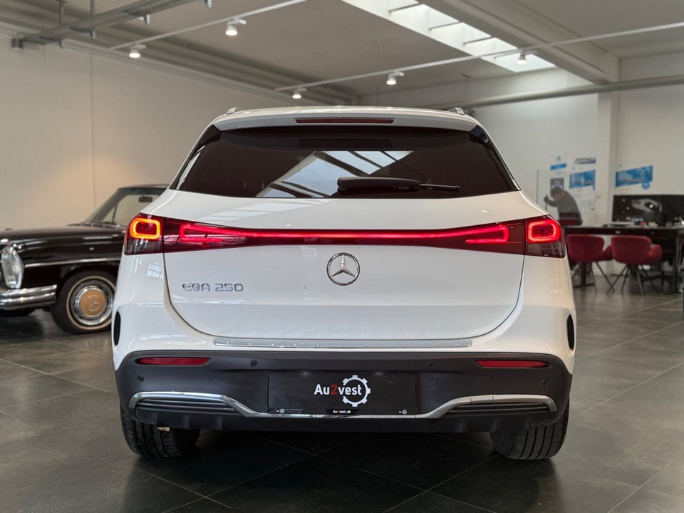 Mercedes EQA250 AMG Line 5d
