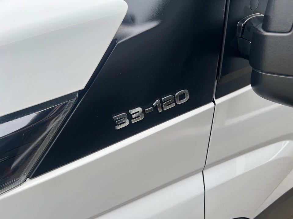 Iveco Daily 2,3 35S12 7,3m³ Van