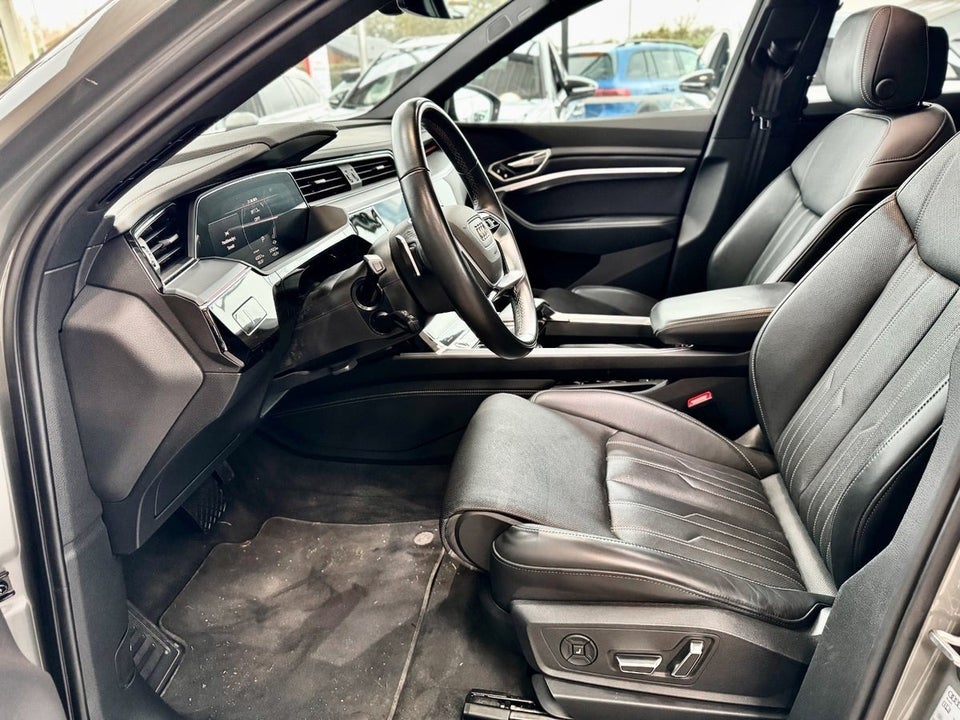 Audi Q8 e-tron 55 Prestige Sportback quattro 5d