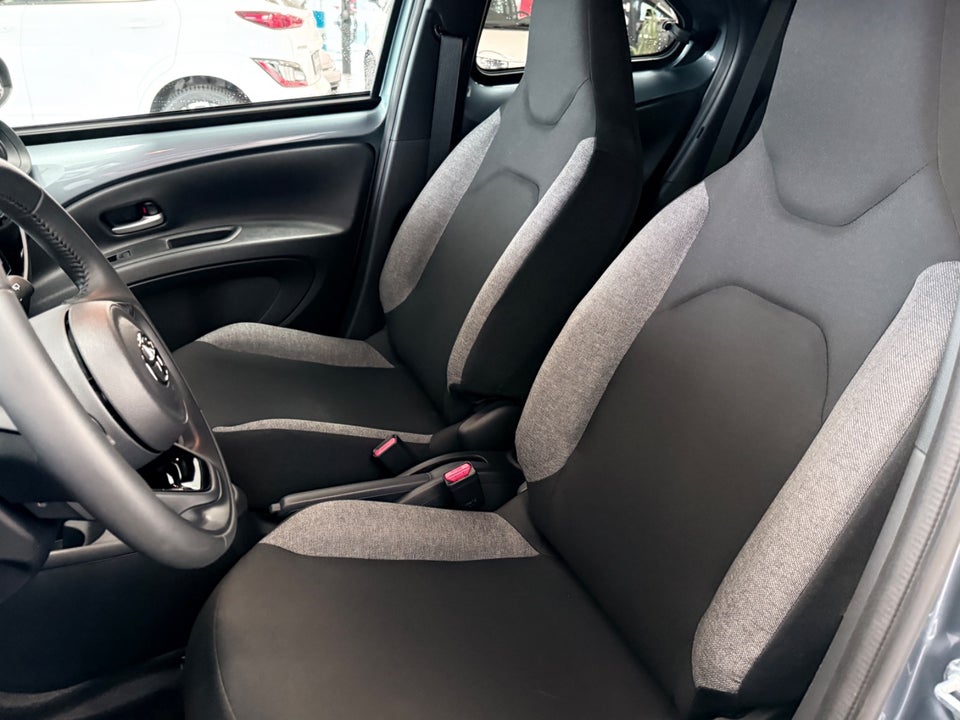 Toyota Aygo X 1,0 Active 5d