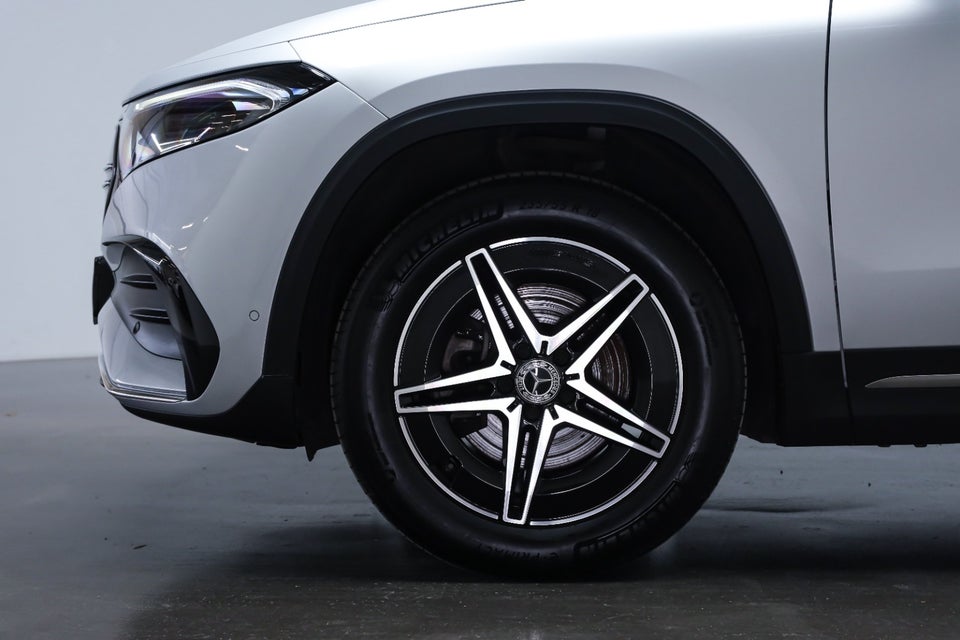 Mercedes EQA350 AMG Line 4Matic 5d