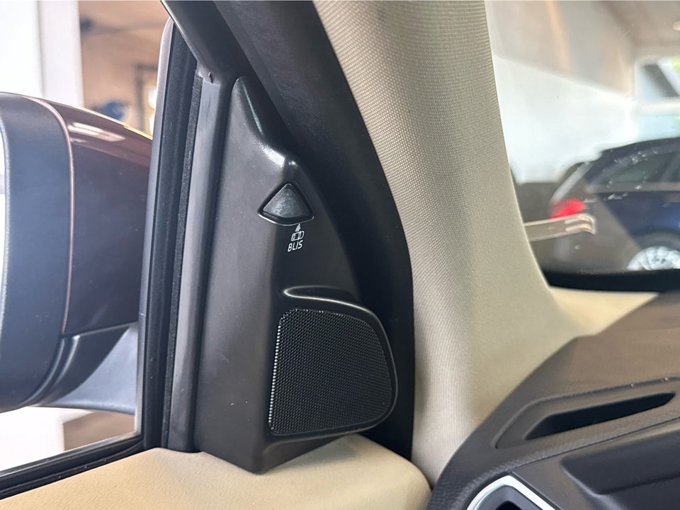 Volvo XC60 2,0 D4 181 Summum aut. 5d