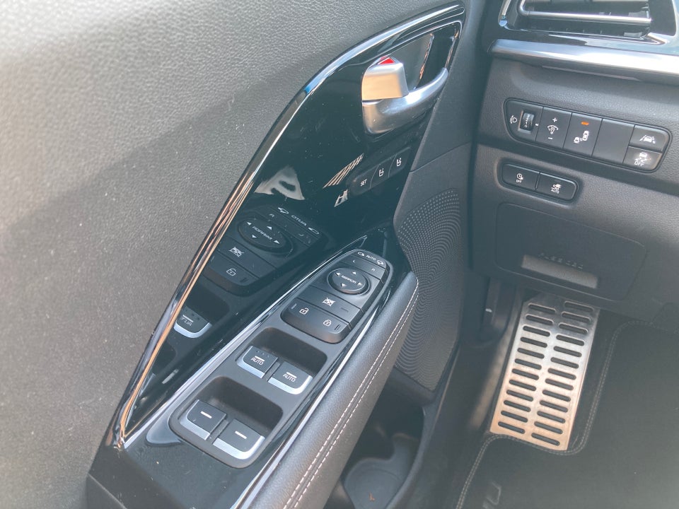 Kia e-Niro 64 Advance 5d