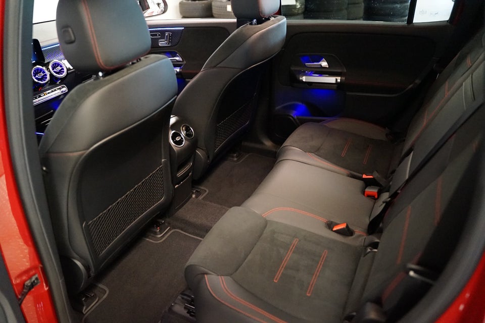 Mercedes EQB300 AMG Line 4Matic 5d