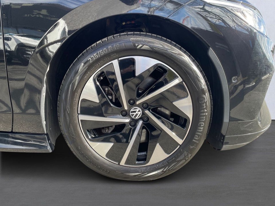 VW ID.7 77 Style+ Tourer 5d