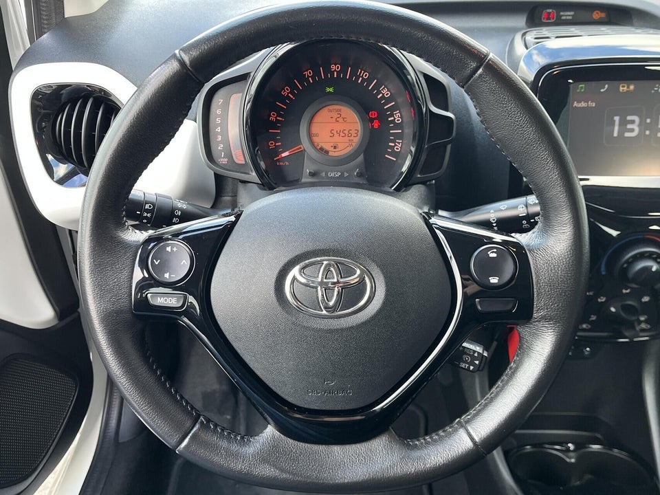 Toyota Aygo 1,0 VVT-i x-sky 5d