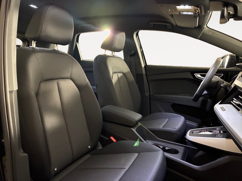 Audi Q4 e-tron 45 Progress 5d