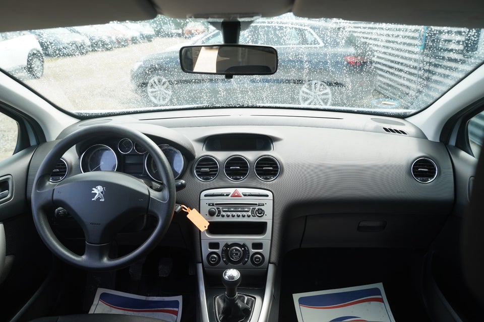 Peugeot 308 1,6 VTi 120 Access 5d