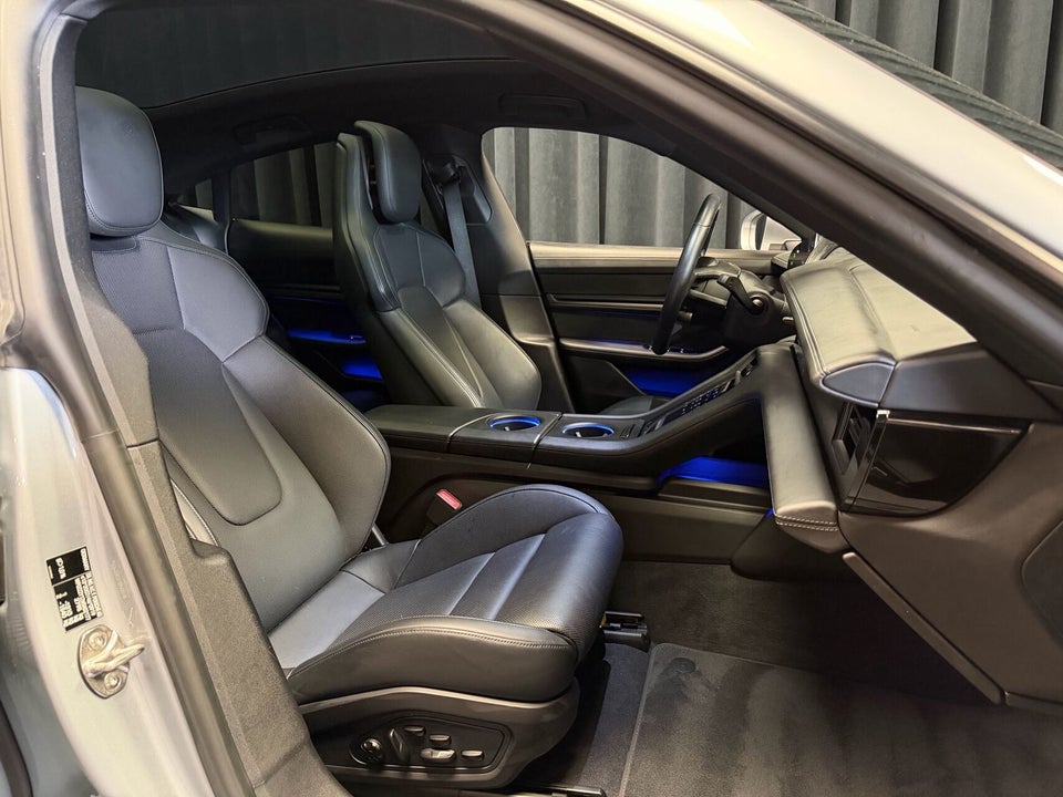 Porsche Taycan Performance+ 4d