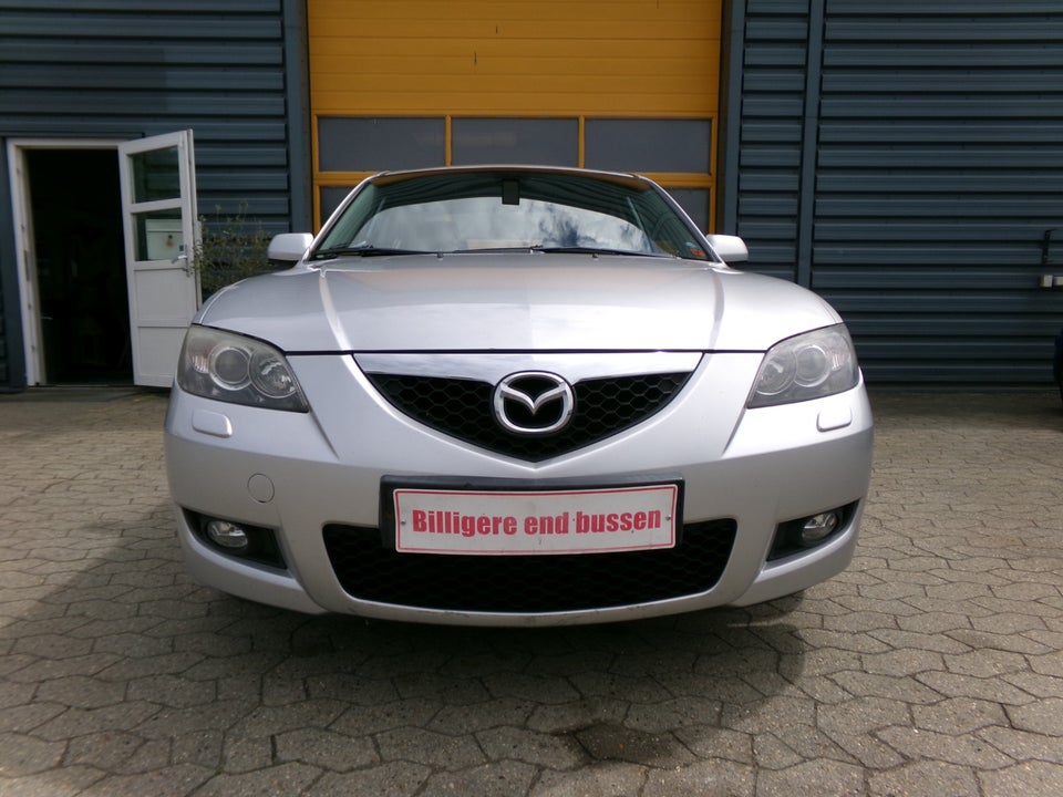 Mazda 3 2,0 Touring+ 4d