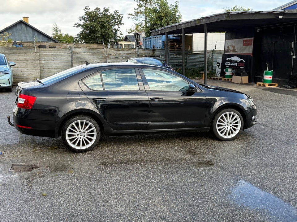 Skoda Octavia 1,5 TSi 150 Ambition DSG 5d