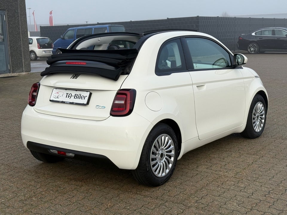 Fiat 500e 42 Icon Cabrio 2d