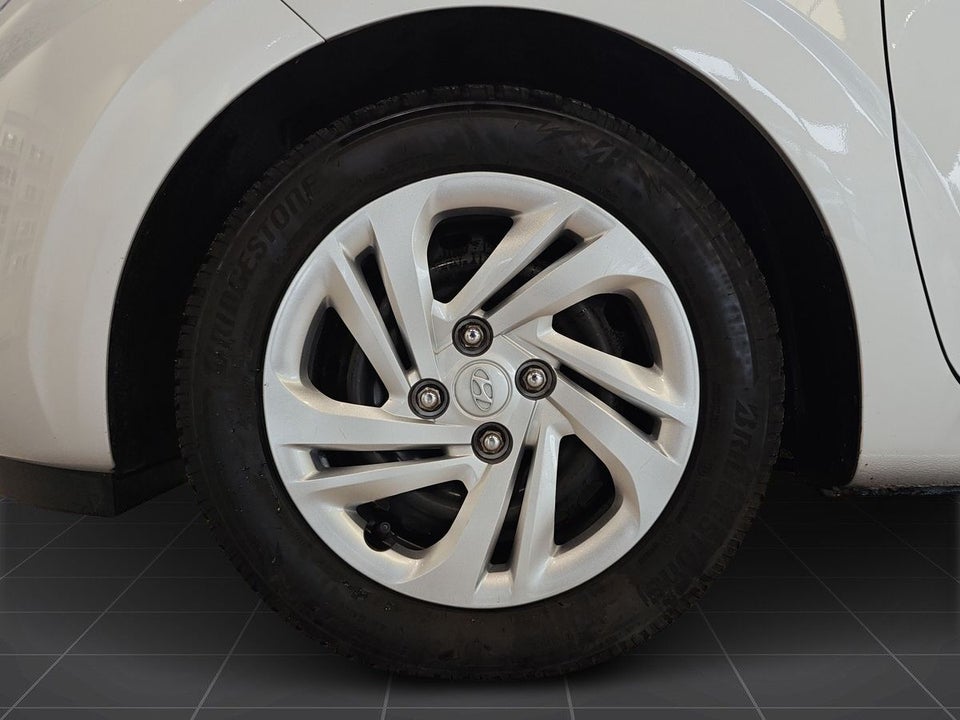 Hyundai i10 1,0 MPi Advanced 5d