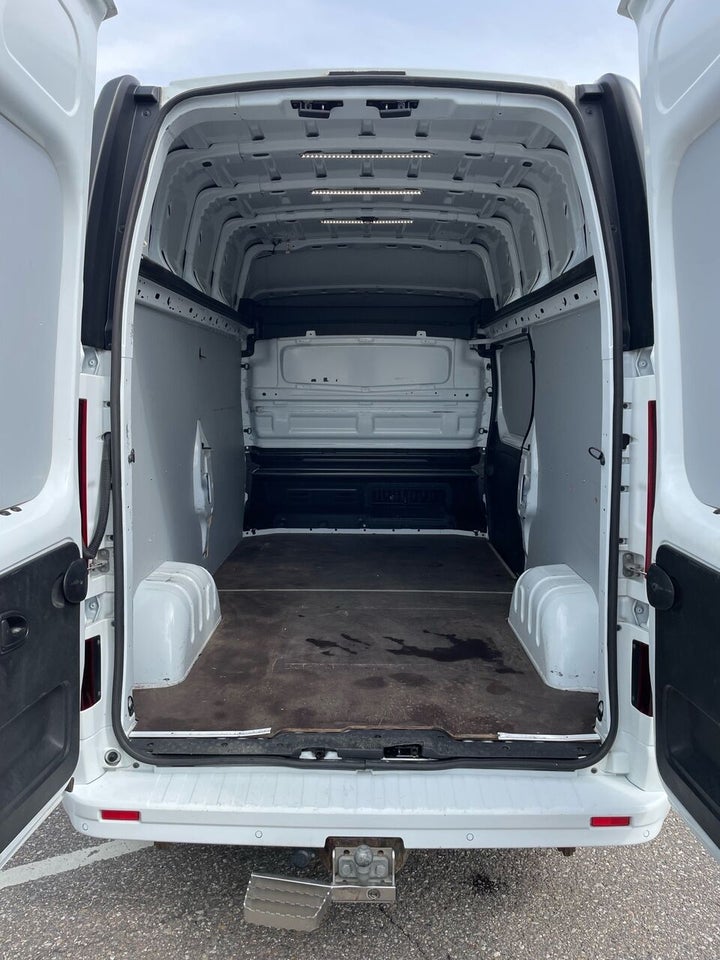 Nissan NV300 2,0 dCi 145 L2H2 Working Star