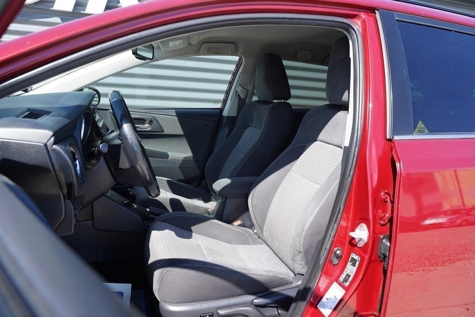 Toyota Auris 1,8 Hybrid H2 Touring Sports CVT 5d