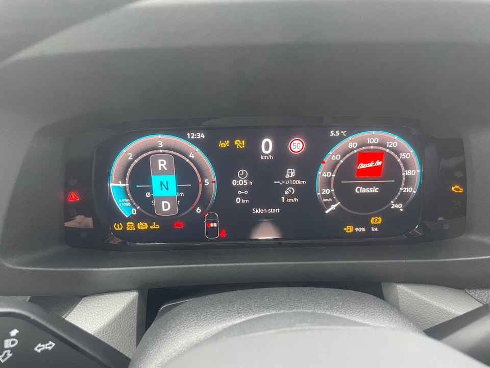 VW Crafter 35 2,0 TDi 177 Comfort Kassevogn L3H2 aut.