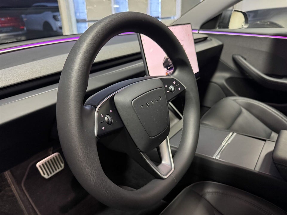 Tesla Model 3 RWD 4d