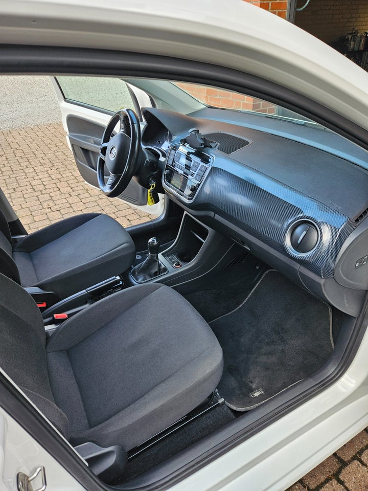 VW Up! 1,0 MPi 60 Move BMT 5d