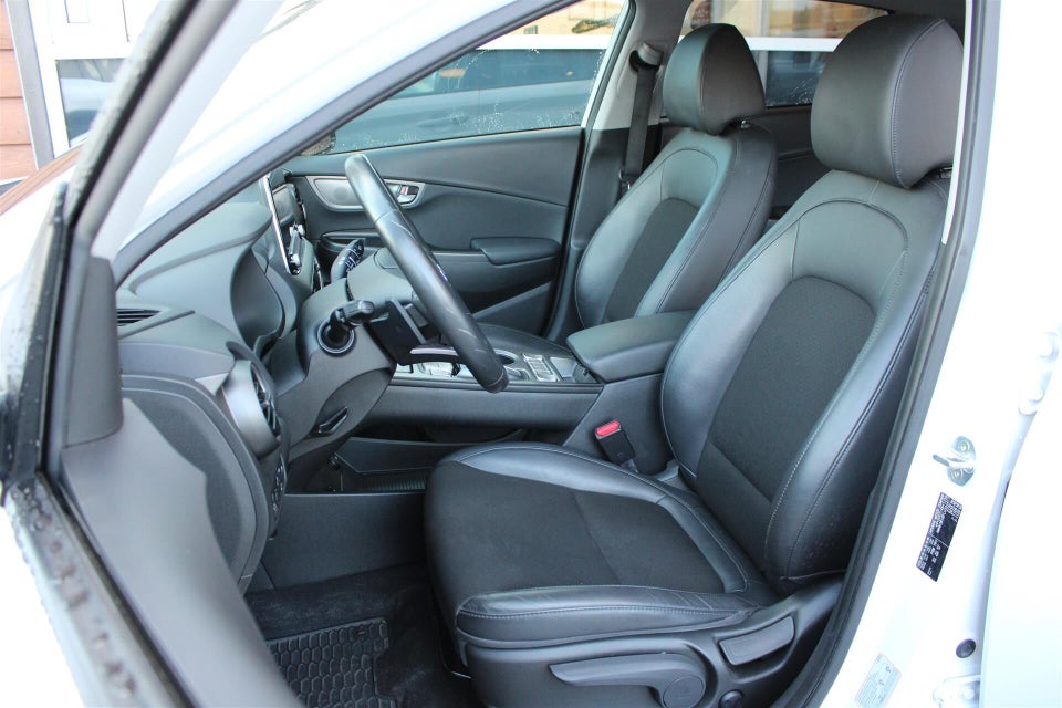 Hyundai Kona 64 EV Advanced 5d