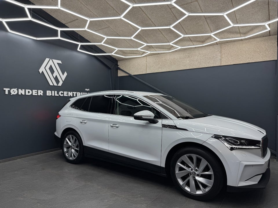 Skoda Enyaq 60 iV Loft 5d