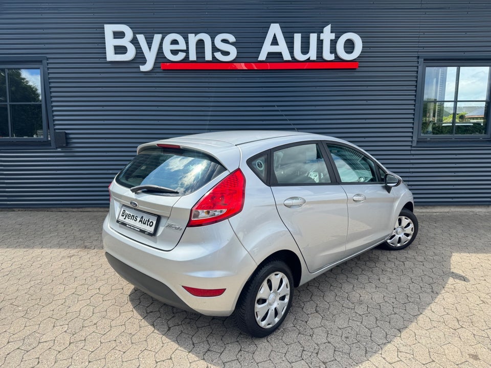 Ford Fiesta 1,25 82 Trend 5d