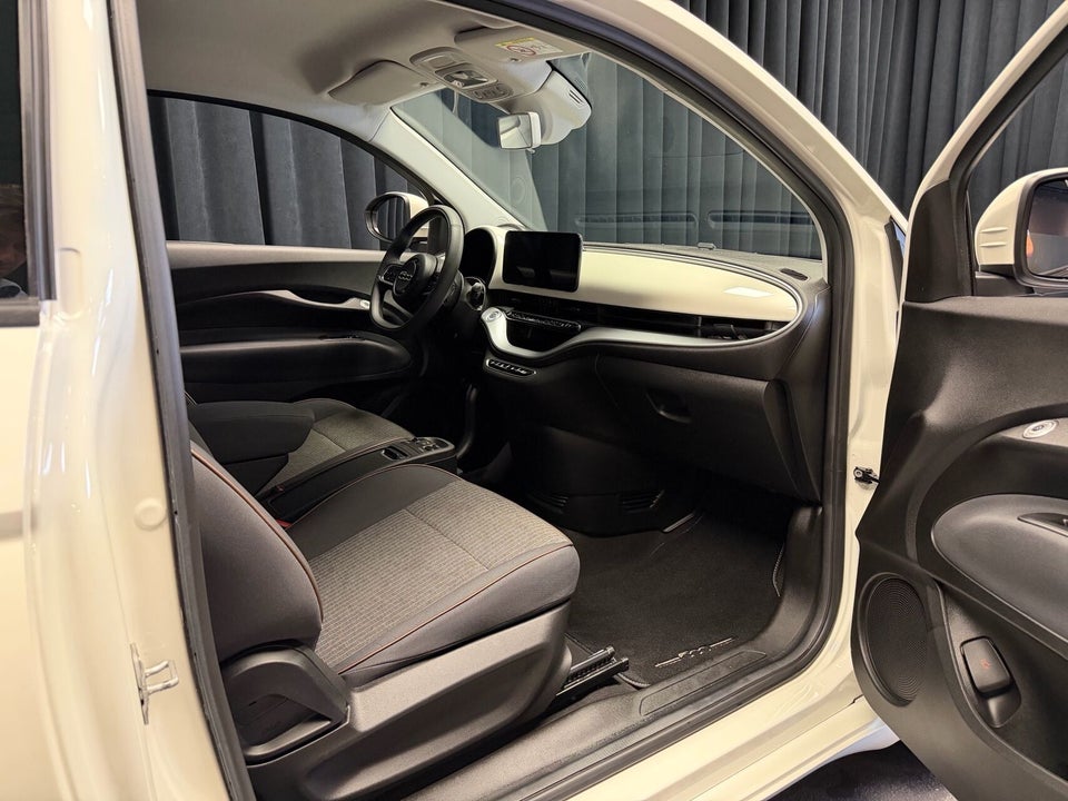 Fiat 500e 42 Icon 3d