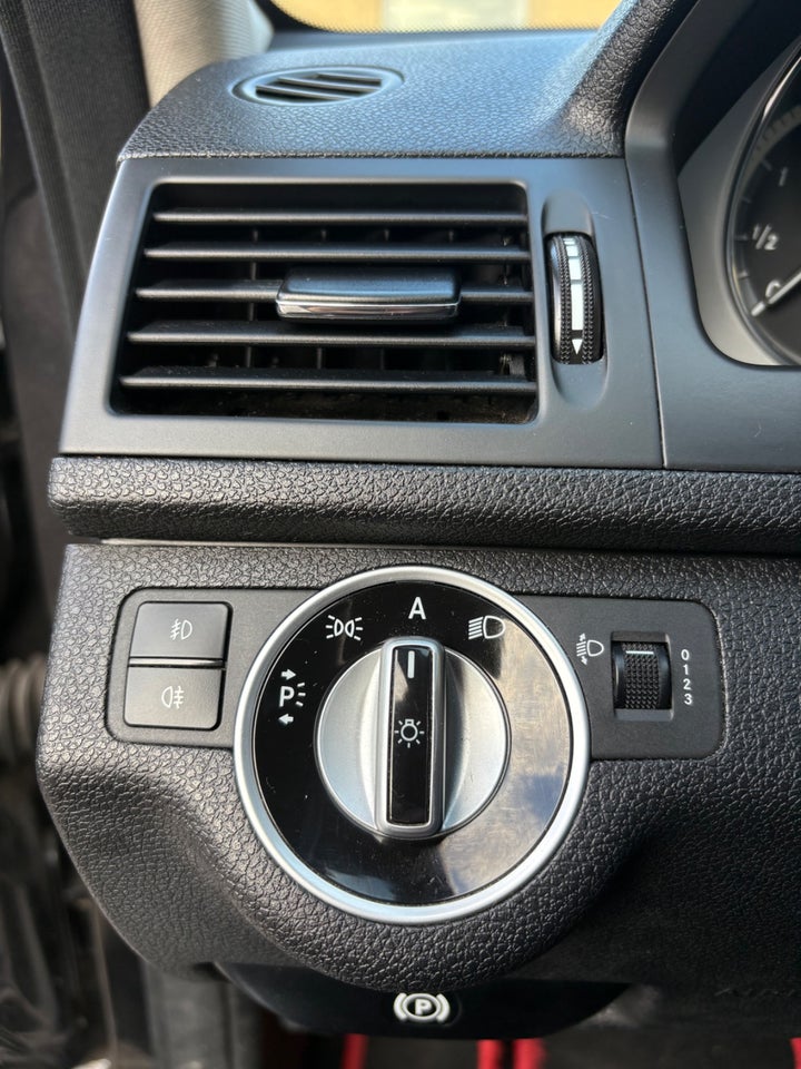 Mercedes C220 2,2 CDi Avantgarde stc. aut. BE 5d