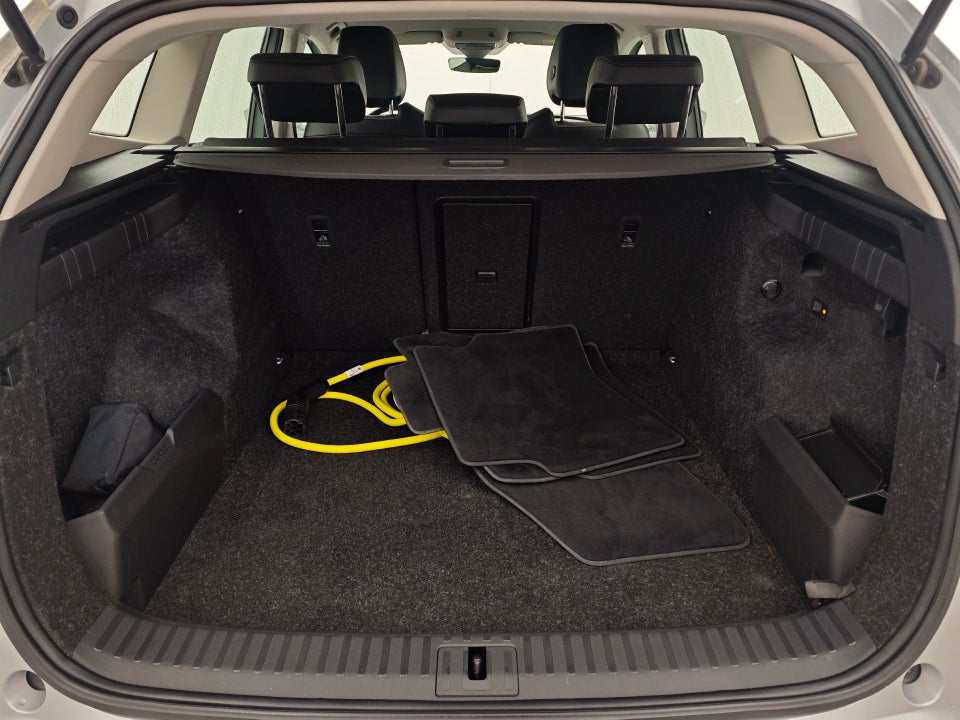 Skoda Enyaq 80 iV Loft 5d