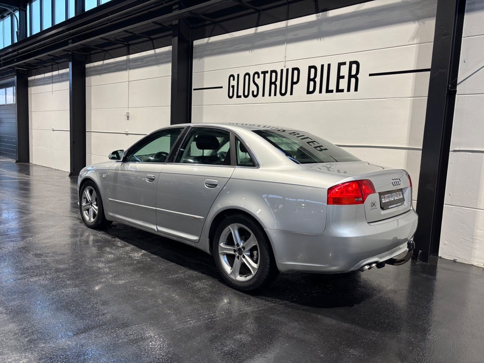 Audi A4 2,0 TDi 140 S-line 4d