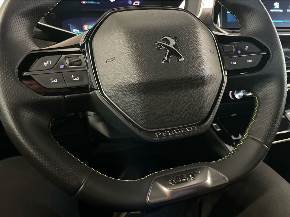Peugeot e-208 50 GT 5d