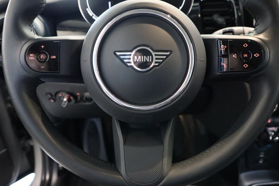 MINI Cooper SE Classic Trim 3d