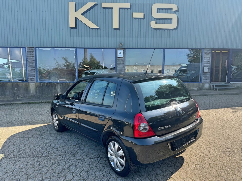 Renault Clio II 1,2 8V Storia 5d