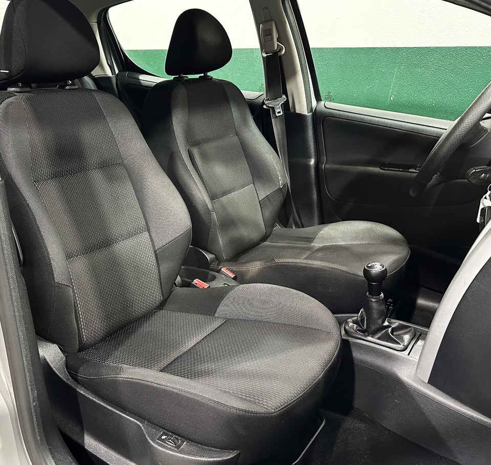 Peugeot 207 1,4 HDi 68 5d