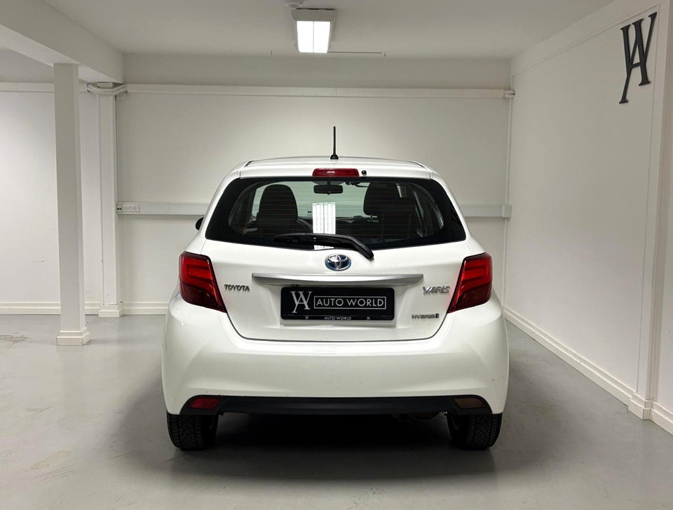 Toyota Yaris 1,5 Hybrid H2 Komfort Sport e-CVT 5d