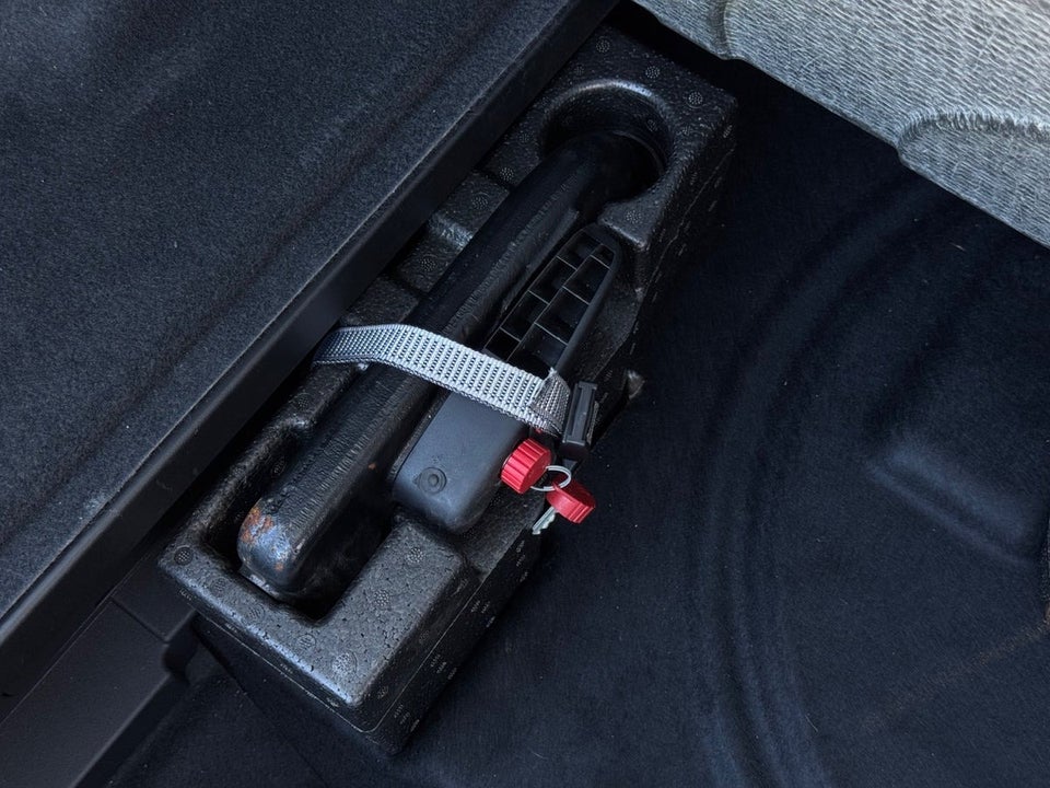 Audi e-tron 55 S-line quattro 5d