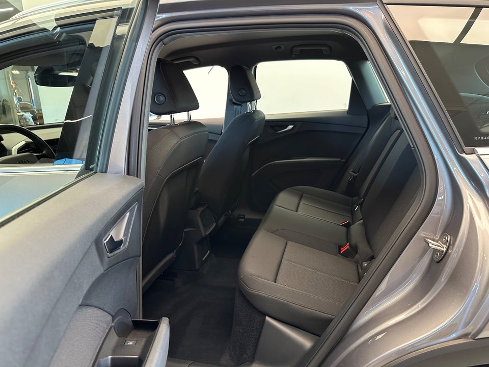 Audi Q4 e-tron 45 Progress 5d