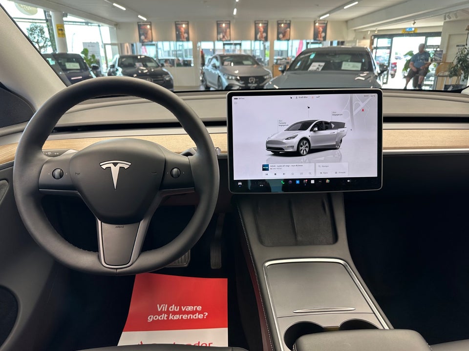 Tesla Model Y RWD 5d
