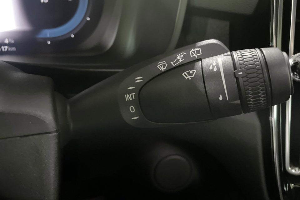 Volvo XC40 ReCharge Core 5d