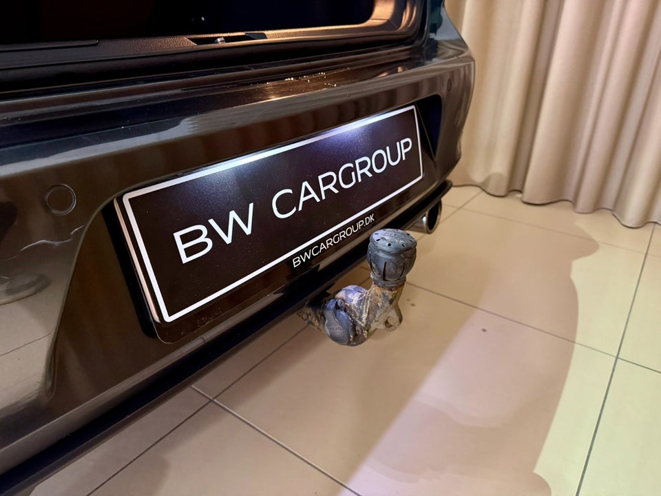 VW Golf VII 2,0 GTi Performance DSG BMT 5d