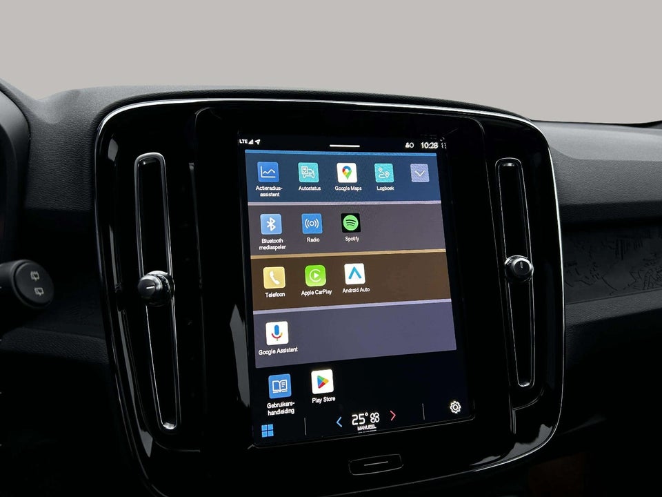 Volvo XC40 P6 ReCharge Core 5d