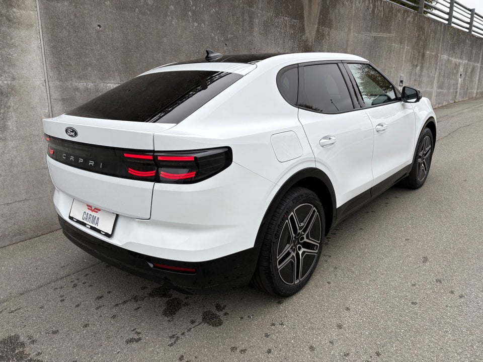 Ford Capri 82 Premium Extended Range 5d