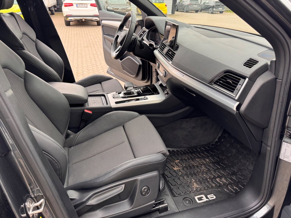 Audi Q5 2,0 TFSi S-line Edition S-tr. 5d
