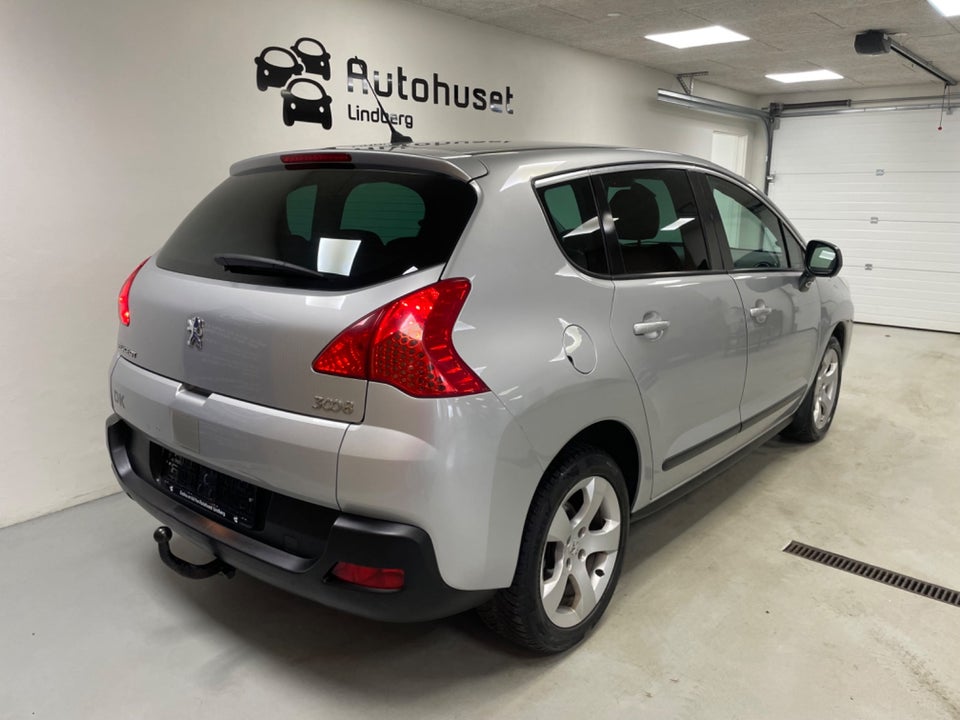 Peugeot 3008 2,0 HDi 150 Active 5d